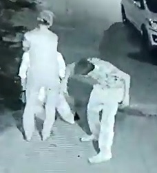 Two Kids Strangle and Rob Man of his Phone and Money