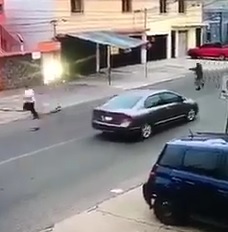 Thief in White Shirt Can't Out Run Security Guards Bullet