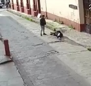 Dude Stabbed to Death During Street Fight.. Convulses Before Dying