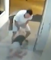 Pretty Girl Beaten and Robbed by Mugger