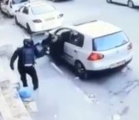 Damn.. Fast Acting Cop Shoots First, Asks Questions Later