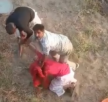 WTF: Woman Beaten by Several People