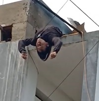 Don't Touch that Wire Bob.