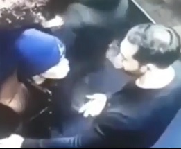 Knife Wielding Dude KTFO with the Quickness