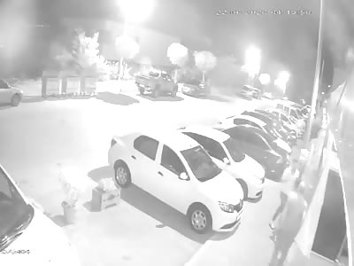 Dude Fatally Stabbed in the Street