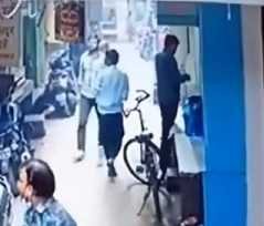 Jeweller Burnt Alive by Cousin in Firozabad.(Action & Aftermath)