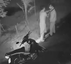 Elderly Man Beaten by Thug for his Moped.