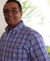 Owner Trying to Make a Living Gets Head Shot from Thug.