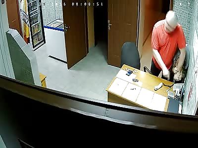 Spycam. A man beating up a woman-seller. January 31, 2016