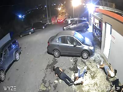 Gang shootout in Puerto Rico. (Full video).