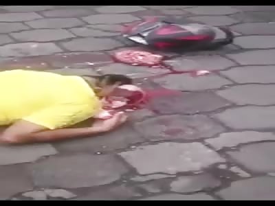 Motorcyclist crashes and head bursts