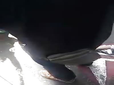 THIEF SPANKED IS DEFENDED BY MOTHER