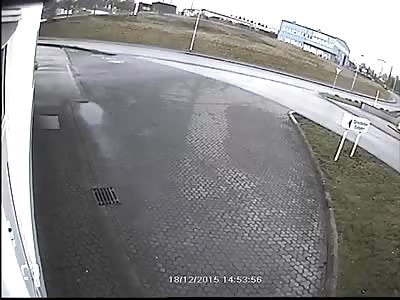 WOW!!! VW TIGUAN CRASHED INTO GAS STATION