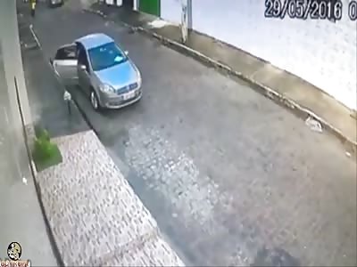 SURPRISE MOTHERFUCKER: THIEF SHOT DEAD DURING ASSAULT