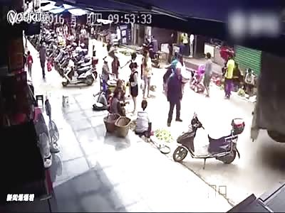 ACCIDENT WITH COMMERCIAL VEHICLE KILLS ONE PERSON AND HURTS SIX