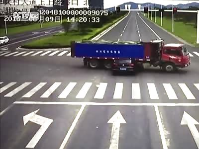 CAR JUMPING RED LIGHT, RAMMING INTO TRUCK