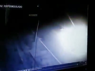 DRIVER DIES BURNED IN CAR ACCIDENT