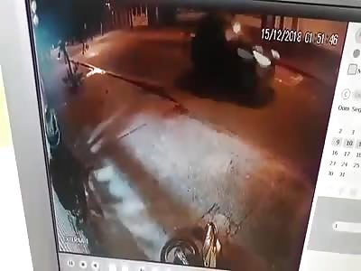 WTF? MAN SHOOT MOTORCYCLIST AFTER BEING HIT