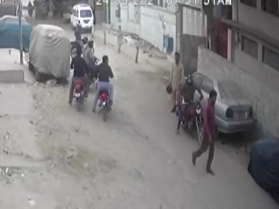 MAN SHOT AND WOUNDED - MOTORCYCLE SNATCHING IN DAY LIGHT