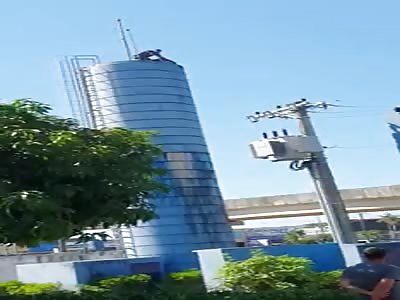 POLICE MANAGE TO PREVENT SUICIDE