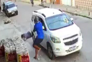 Dude Chased & Gunned Down