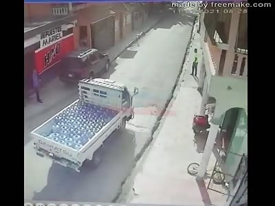 WTF!!! MOTORCYCLE ACCIDENT