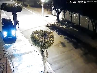 OFF DUTY POLICEMAN KILLED DURING ATTEMPTED ROBBERY