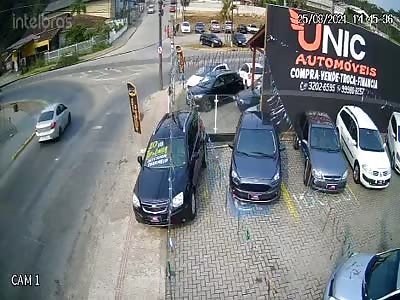 CYCLIST COLLIDES WITH CAR AND IS SERIOUSLY INJURED