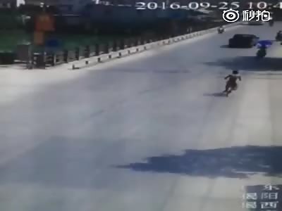 Helmet Couldn't Save this Guy: Motorcyclist Head Crushed By Truck.