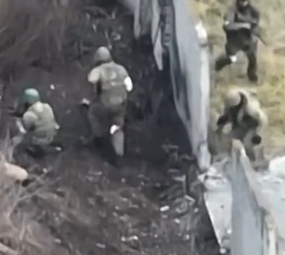 Wagner Crew Get Completely Disassembled