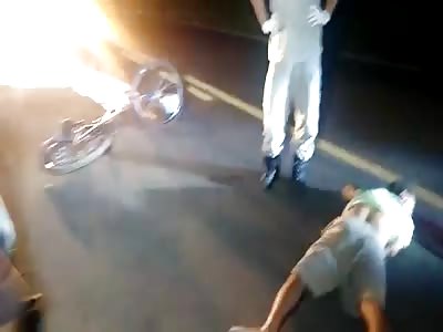 Cyclist dies hit by truck