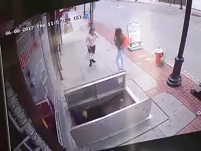  Black woman falls into a hole (Funny)