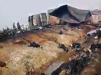 Accident in pakistan with oil truck