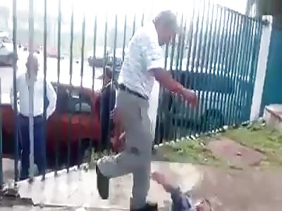 Thief struck by old man