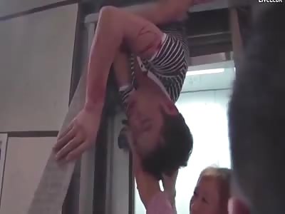 ELEVATOR  ACCIDENT : Elevator Engineer Miraculously Survives Being Crushed