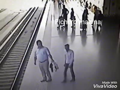 SUICIDE: young man sees train coming and fights to his death