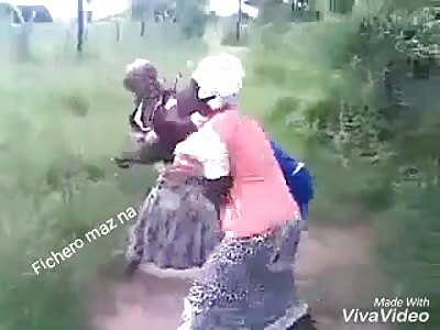 GOLPIZA: women fighting for the love of their life