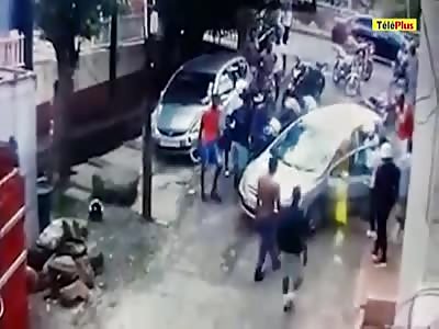 DRIVER IS BEATEN BY MOTORCYCLISTS