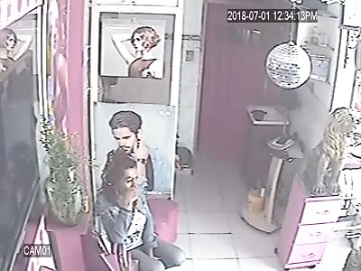 MEN APPRECIATE 2 WOMEN IN THEIR BUSINESS