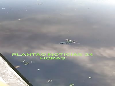 BODY OF MAN FLOATING IN THE RIVER