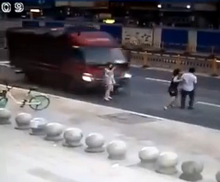 Taking Selfie Goes Wrong...