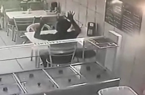 Man Shot Dead in Fast Food Restaurant