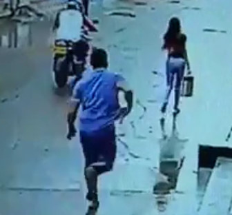 Woman Can't Outrun the Butcher Knife