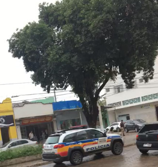 Trafficker Escapes Police... But not the Bullet