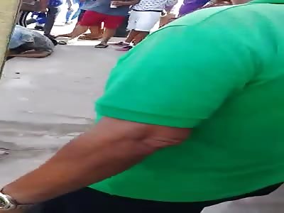 THE S FIGHT IN THE STREET