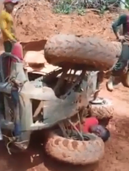 Moron Behind The Wheel of a 4-Wheelers