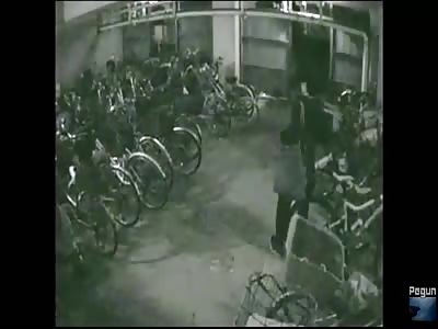 Ghost Cought in CCTV japan 2017