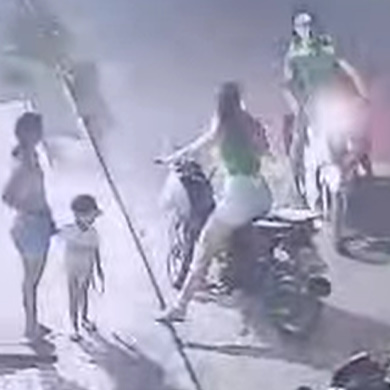 Husband Catches His Wife Riding with Her Boyfriend and Shoots Her in the Face