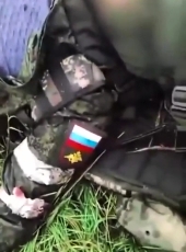 2 destroyed Russian T-80BV tanks and dead soldiers