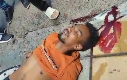 Sicario running from police on motorcycle crushed dead 